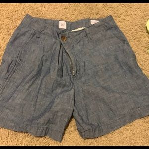 GAP shorts